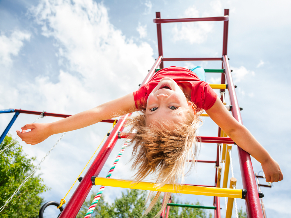 Education expert says parents should let their kids engage in ‘risky’ play